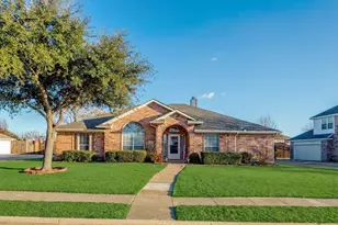 308 Glen Ridge Dr, Murphy, TX 75094 - Photo 2