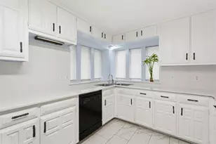 1117 E Spring Valley Rd, Richardson, TX 75081 - Photo 22