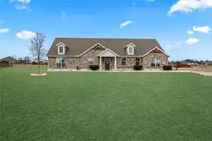 308 Olde Knl Pl, Rio Vista, TX 76093 - Photo 1