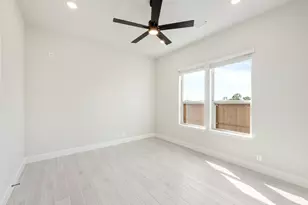 27 Harrier St, Joshua, TX 76058 - Photo 10