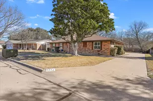 2224 Picadilly Ln, Denton, TX 76209 - Photo 32