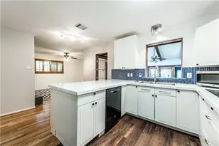 7521 Brentcove Cir, Dallas, TX 75214 - Photo 4