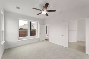 900 Collegiate Dr, Little Elm, TX 75068 - Photo 10