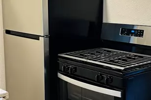 260 S Corinth St, Dallas, TX 75203 - Photo 8