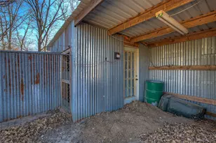 2822 Co Rd 3514, Greenville, TX 75402 - Photo 22