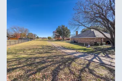 101 Village Gate Drive, Waxahachie, TX 75165 - Photo 26