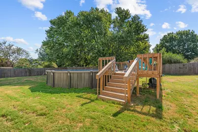 325 Berryhill Drive, Springtown, TX 76082 - Photo 30