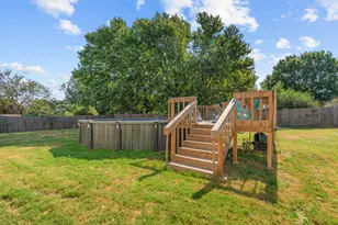 325 Berryhill Dr, Springtown, TX 76082 - Photo 30