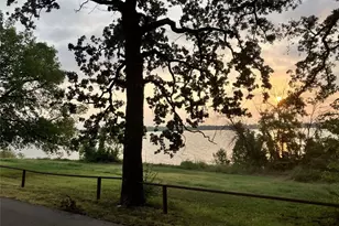 5200 Lake Shore Ln, Denton, TX 76208 - Photo 2