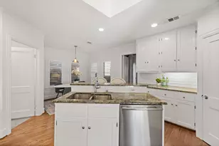 5242 Merrimac Ave, Dallas, TX 75206 - Photo 12