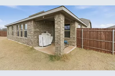 301 Chickasaw Drive, Cleburne, TX 76033 - Photo 36