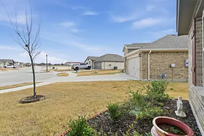 301 Chickasaw Drive, Cleburne, TX 76033 - Photo 34