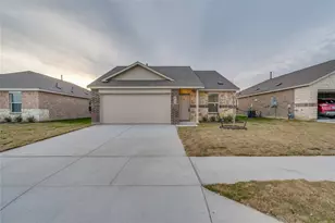 2700 Wispy Crk Dr, Fort Worth, TX 76108 - Photo 1