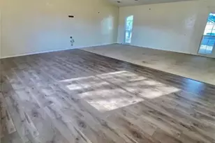 2204 Foxcroft Ln, Arlington, TX 76014 - Photo 10