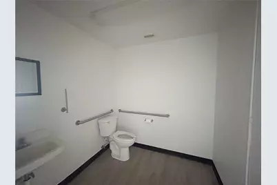 610 E Tyler Street, Athens, TX 75751 - Photo 8