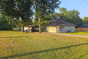 401 Central Ave, Quitman, TX 75783 - Photo 1