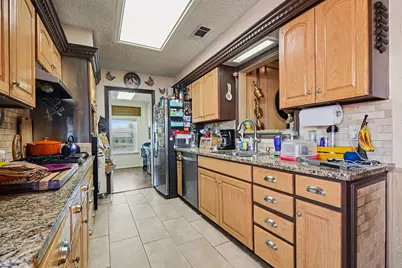 1319 Meadowcrest Drive, Mesquite, TX 75149 - Photo 4