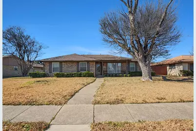 1319 Meadowcrest Drive, Mesquite, TX 75149 - Photo 2