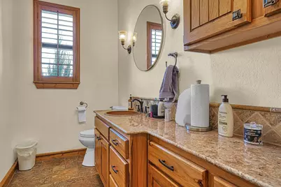 4517 Cottonwood Lane, Vernon, TX 76384 - Photo 22