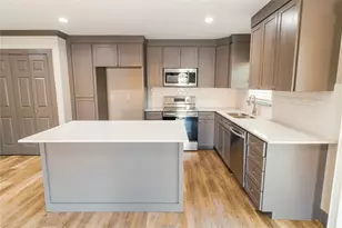 309 S Holiday Dr, Grand Prairie, TX 75052 - Photo 2