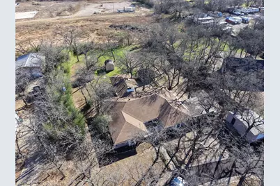 129 Oak Trail, Burleson, TX 76028 - Photo 2