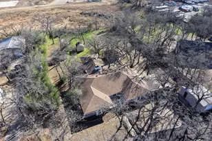 129 Oak Trail, Burleson, TX 76028 - Photo 2