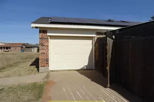 908 Brookside St, Sweetwater, TX 79556 - Photo 16