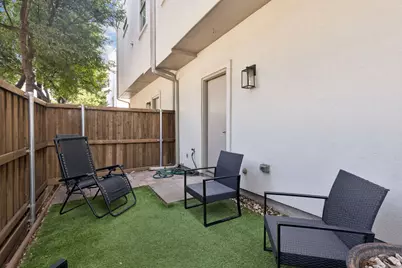 2100 N Fitzhugh Avenue #D, Dallas, TX 75204 - Photo 22