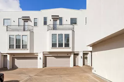 2100 N Fitzhugh Avenue #D, Dallas, TX 75204 - Photo 2