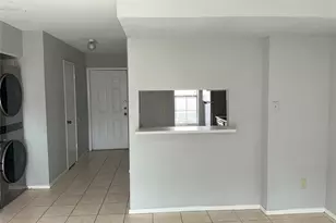 732 W Collins St, Denton, TX 76201 - Photo 4