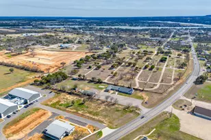 900 Tucker Wy, Granbury, TX 76048 - Photo 1