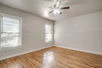 2305 Bonnie Brae Avenue, Fort Worth, TX 76111 - Photo 22