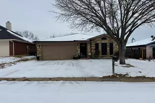 10208 Maria Dr, Fort Worth, TX 76108 - Photo 2