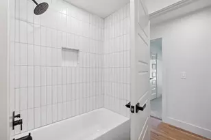 9905 Glenrio Ln, Dallas, TX 75220 - Photo 16