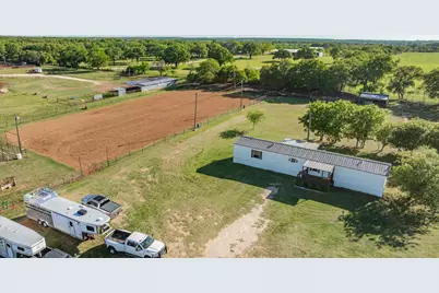1193 Lincoln Drive, Stephenville, TX 76401 - Photo 2