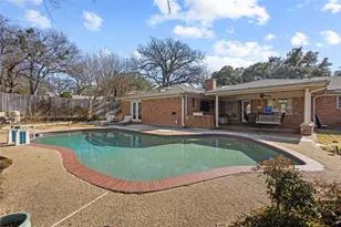 1811 Park Hill Dr, Arlington, TX 76012 - Photo 34