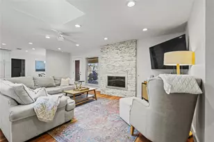 1811 Park Hill Dr, Arlington, TX 76012 - Photo 18