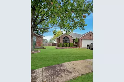 86 Bridgewood Drive, Mansfield, TX 76063 - Photo 2