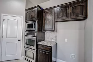 902 Star Grass Dr, Mansfield, TX 76063 - Photo 22