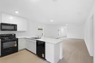 1013 Calley Pear Trl, Princeton, TX 75407 - Photo 6