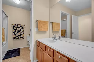 2717 Olympic Park Dr, Grand Prairie, TX 75050 - Photo 22