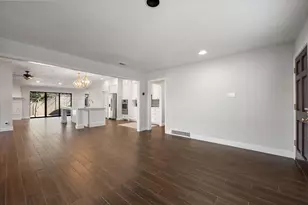 611 Westview Ave, Fort Worth, TX 76107 - Photo 6