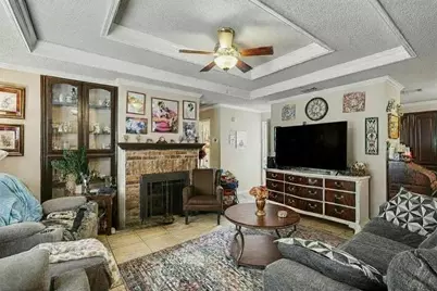 5706 Bramblewood Court, Arlington, TX 76017 - Photo 6