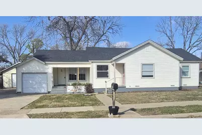 832 Featherston Street, Cleburne, TX 76033 - Photo 1