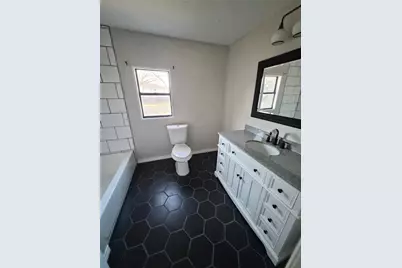 832 Featherston Street, Cleburne, TX 76033 - Photo 6