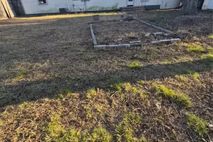 832 Featherston St, Cleburne, TX 76033 - Photo 2