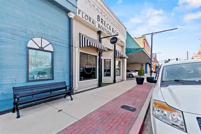 214 E Chambers Street, Cleburne, TX 76031 - Photo 22