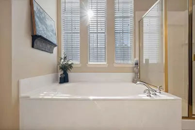 1819 Lakes Edge Boulevard, Mansfield, TX 76063 - Photo 16