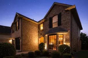 931 Senna Dr, Lantana, TX 76226 - Photo 2