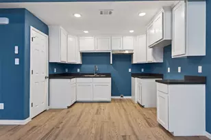 603 E Willingham St, Cleburne, TX 76031 - Photo 10